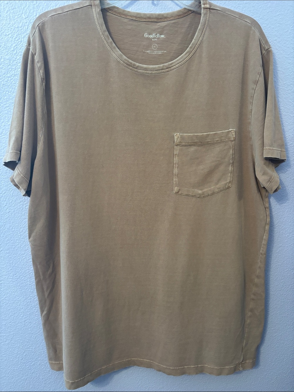 Goodfellow & Co Men’s Short-Sleeve Pocket T-Shirt — Taupe Brown